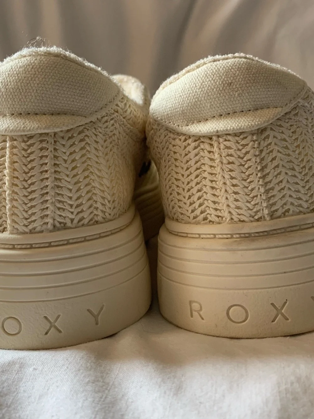 Roxy cream 'Sheilahh 2.0 Platform Sneaker'